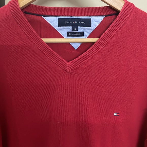 Tommy Hilfiger Red full sleeve pullover - Picture 5 of 11